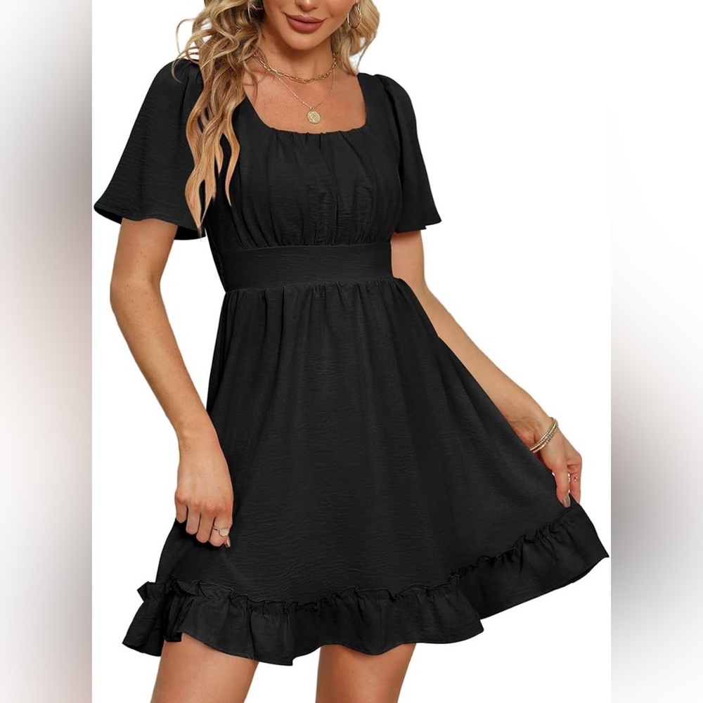 NWOT Square Neck Flutter Sleeve Cottagecore Smocked Dress Size Small